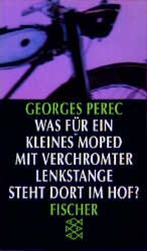 Was für ein kleines Moped mit verchromter Lenkstange steht dort im Hof?