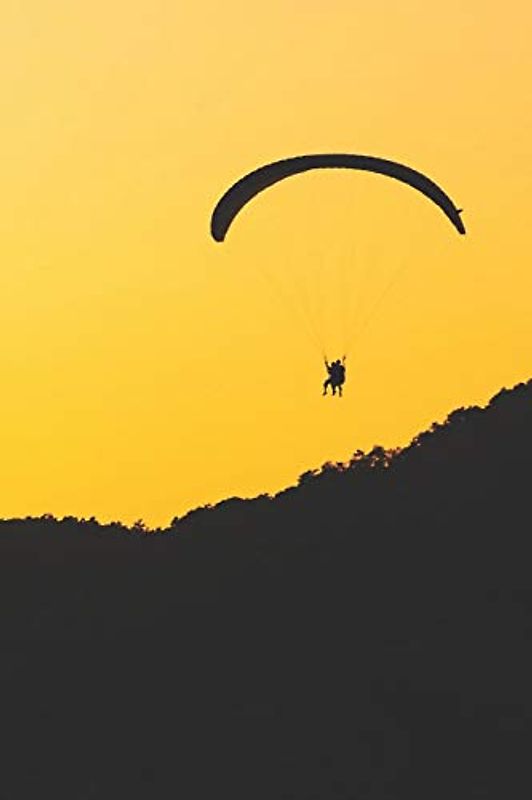 Fallschirmspringer Logbuch: ♦ Sprungbuch für alle Skydiver und Fallschirmjäger ♦ Vorlage für über 100 Sprünge ♦ handliches 6x9 Format ♦ Motiv: Fallschirm Nacht