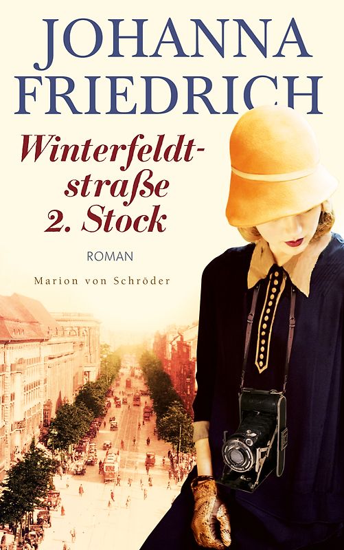 Winterfeldtstraße, 2. Stock. Roman