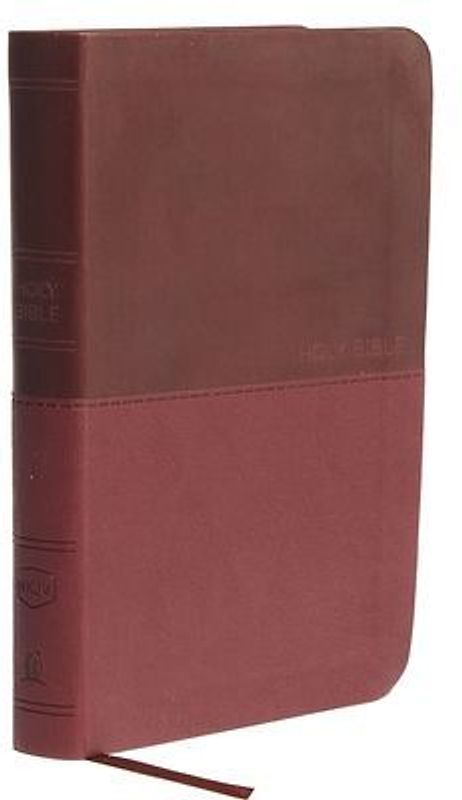 NKJV, Thinline Bible, Compact, Leathersoft, Burgundy, Red Letter, Comfort Print