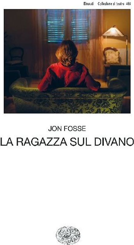 La ragazza sul divano