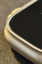 Immagine del cliente per Apple Watch Ultra 49 mm Cassa in Titanio naturale [Wi-Fi + Cellulare]