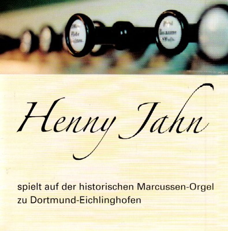 Henny Jahn spielt auf der historischen Marcussen-Orgel