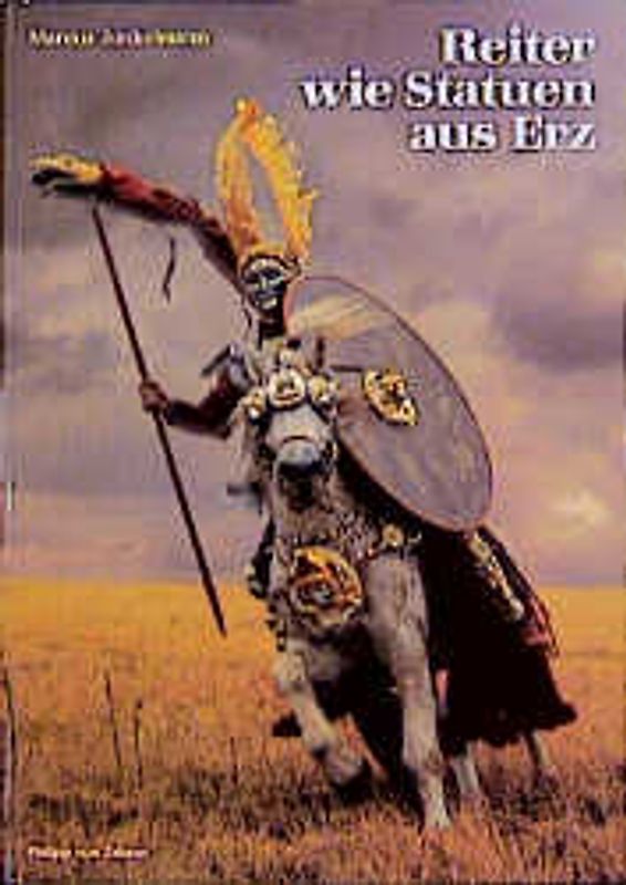 Reiter wie Statuen aus Erz